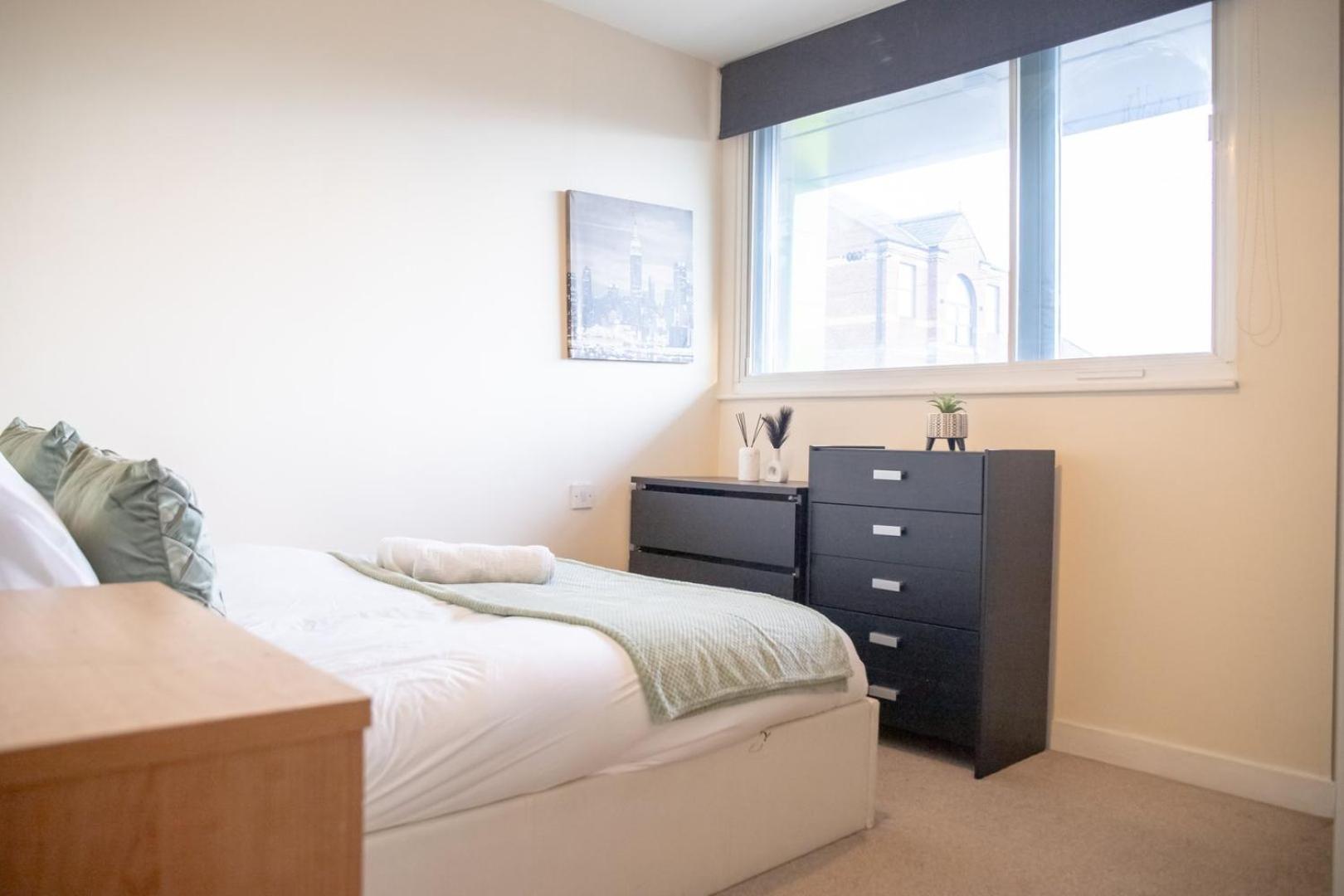 Leeds Vibrant 2 Bedroom Sleeps 4 Bagian luar foto